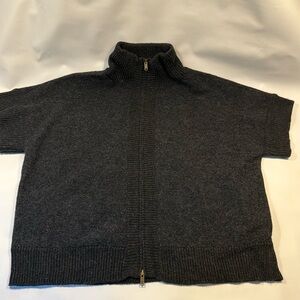 Beautiful stylish zip up box sweater.